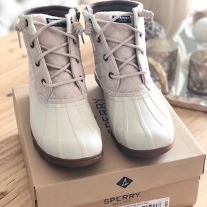 BRAND NEW SPERRY Gulf Wool Duck Boot - Oatmeal